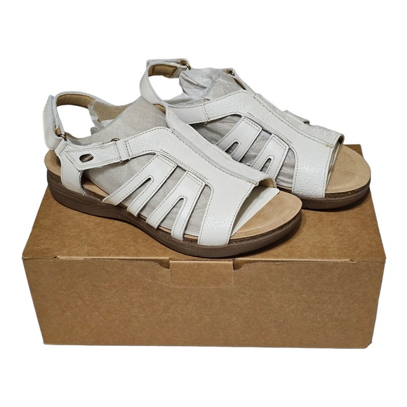 Clarks April Belle Sandal White Leather Womens Sz 9 Wide Open Toe Strappy NEW - Picture 1 of 8